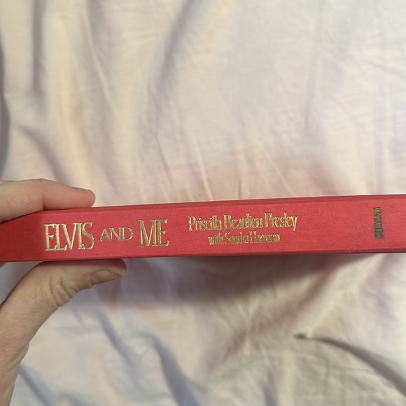 COPY - Elvis and Me novel - Picture 4 of 6